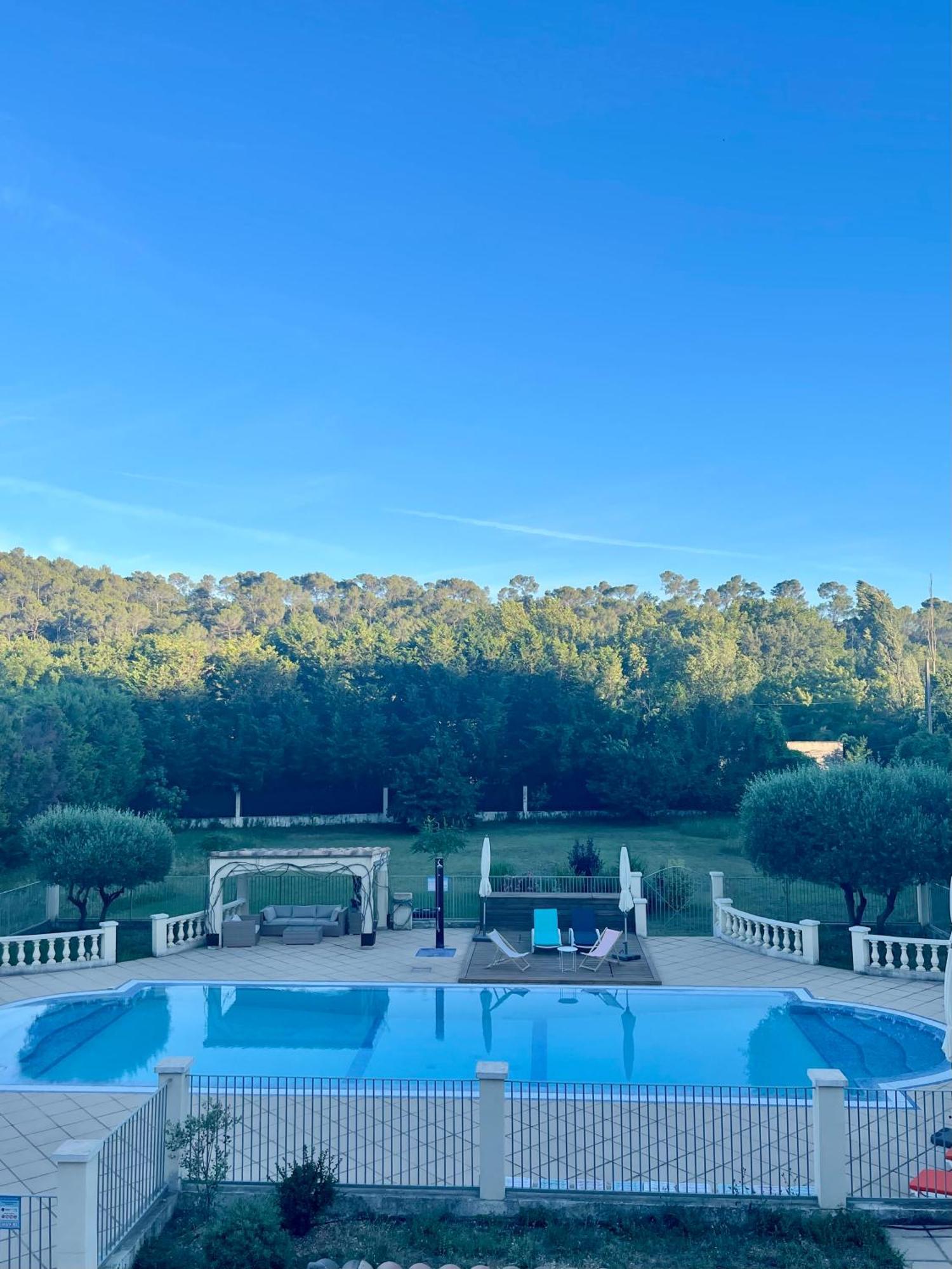 Les Terrasses De Valerian Vila Brignoles Exterior foto